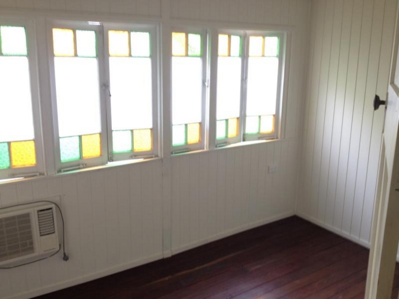 25 Woodville Street, Wandal QLD 4700
